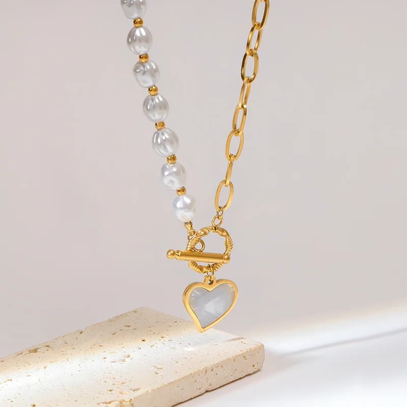 Ketting met parel hart hanger