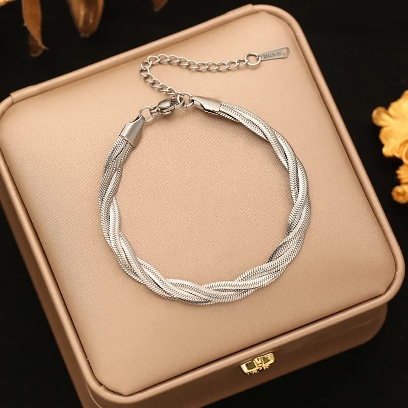 Roestvrijstalen armband met drievoudig gekruiste ketting