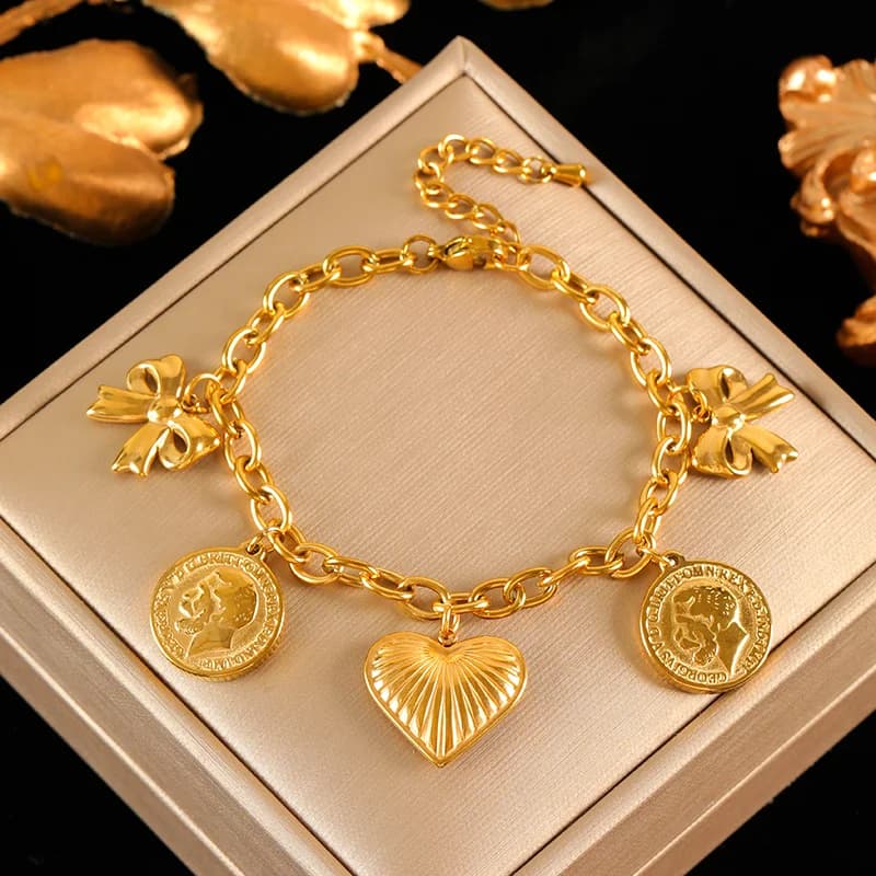 Goudkleurige Ronde Portret Armband