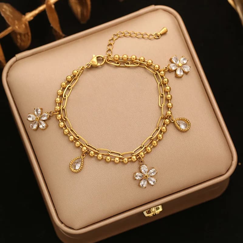 Bloem en Ster Bedelarmband met Parels