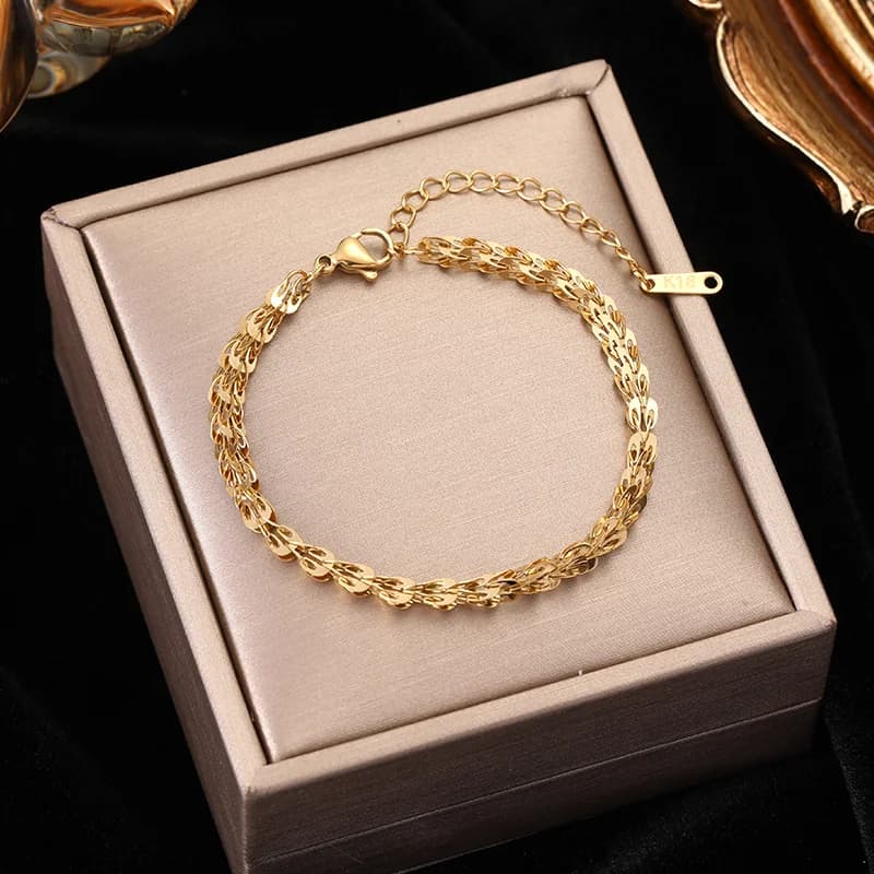 Gouden geometrische ketting en armband set
