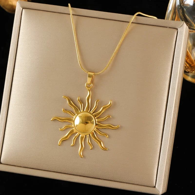 Roestvrijstalen hangerketting met zon, zeester en schelp