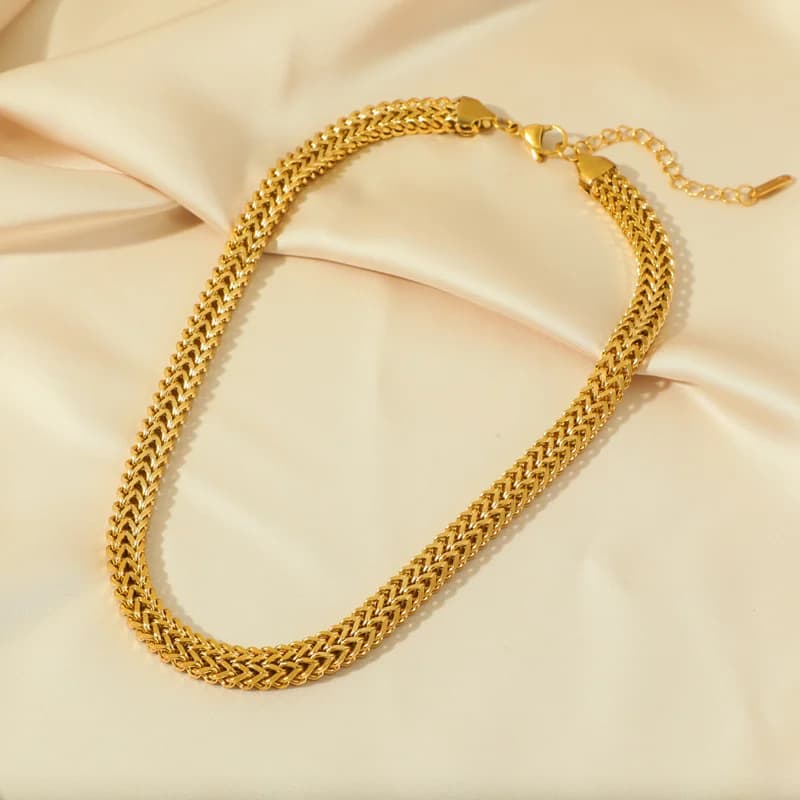 Goudkleurige dikke ketting choker en armband set